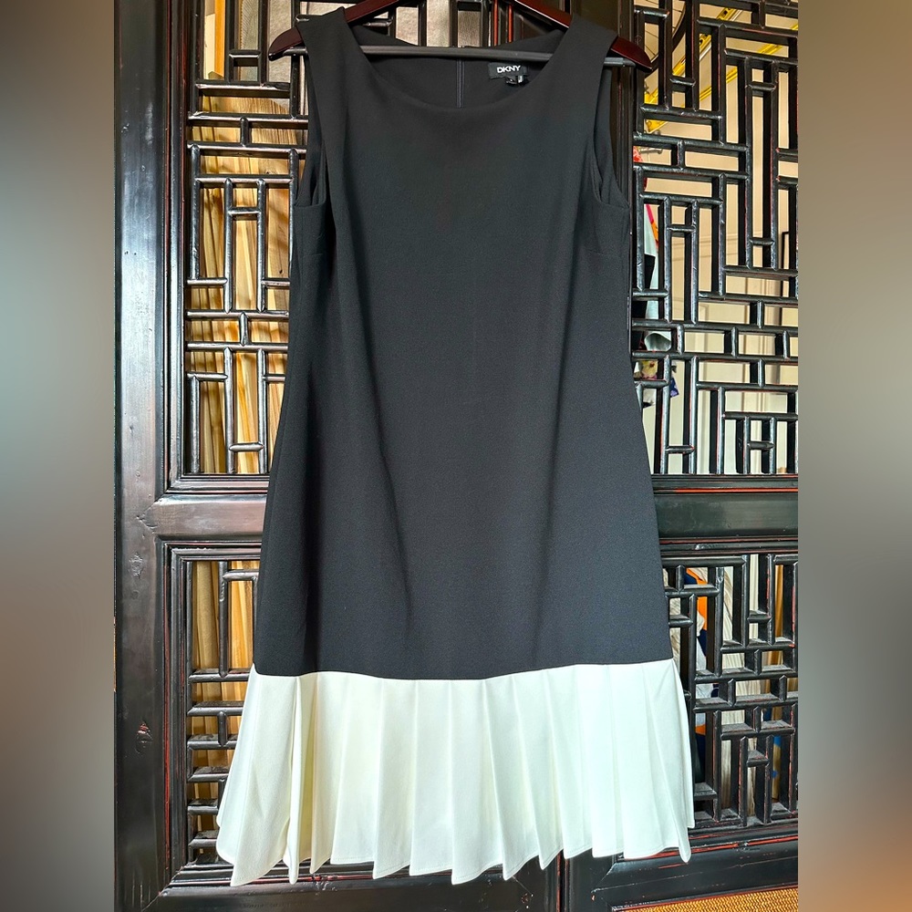 DKNY. Nice and heavy formal sleeveless dress